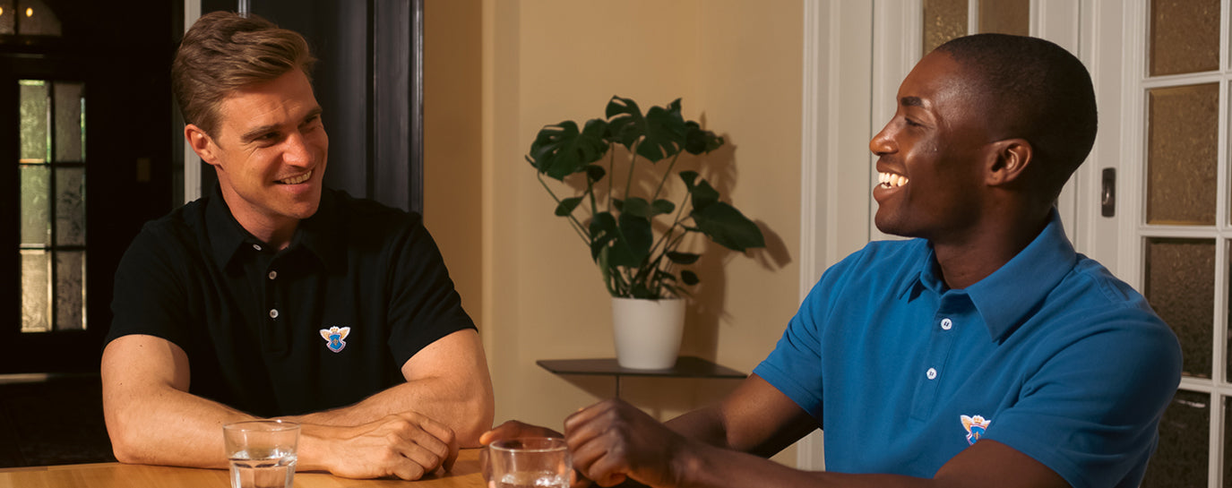 Das herrschaftliche Poloshirt, Made in Germany, in höchster Qualität, mit Hemdkragen, vielfältig nutzbar, nachhaltig produziert und zu jedem Anlass zu tragen. Feel the Seal - von Simon.