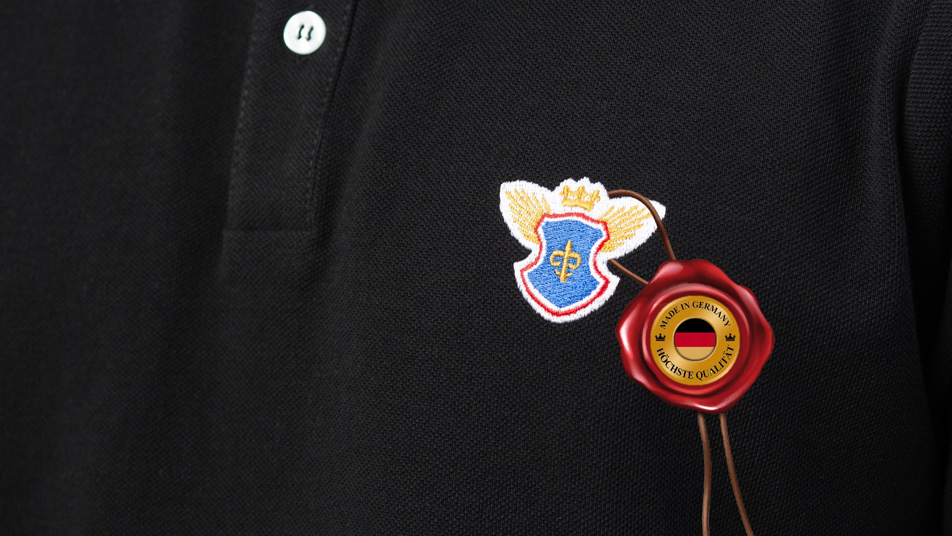 von Simon Poloshirt Made in Germany. Höchste Qualität garantiert. Selbst unser Stoff wird in Deutschland produziert. 